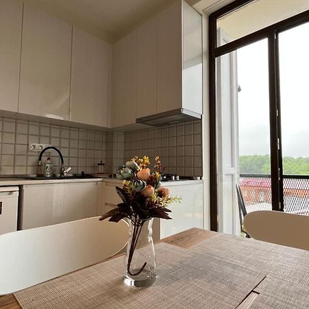 Izo'S Home Kutaisi Luaran gambar