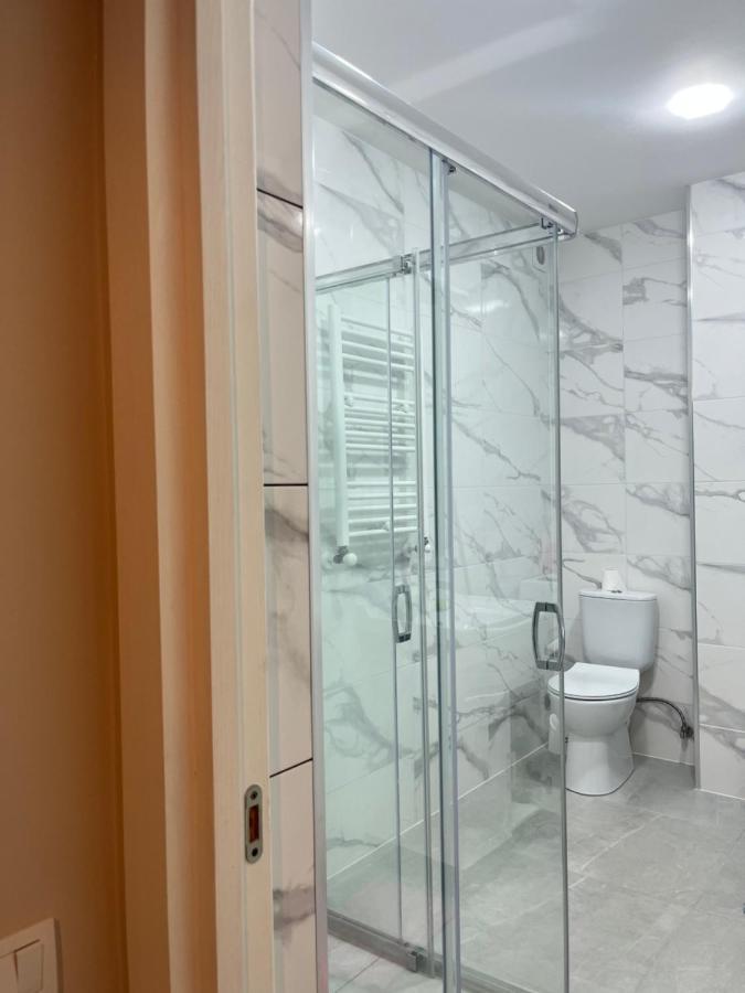 Izo'S Home Kutaisi Luaran gambar